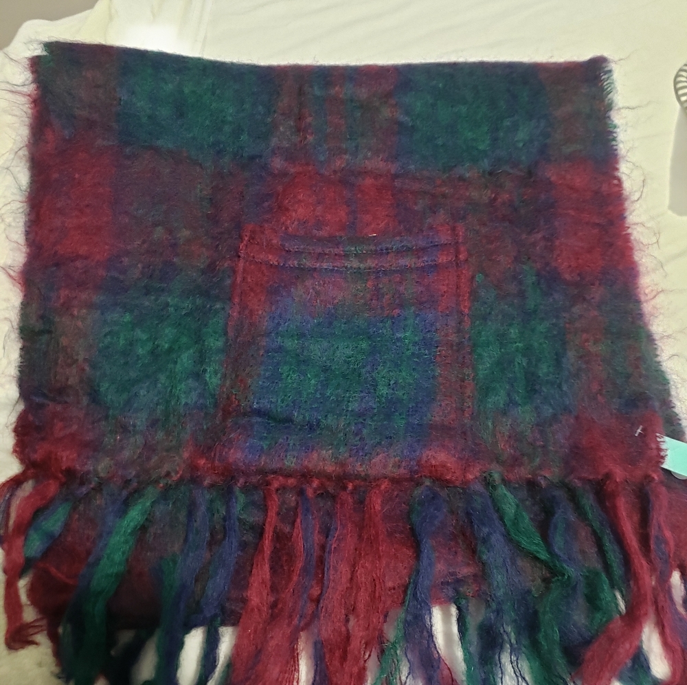 Vintage Regency Molly Roberts Mohair Blend Scarf Made in Scotland with Pockets S